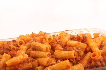 macaroni bolognesa as pasta food dish for kids 