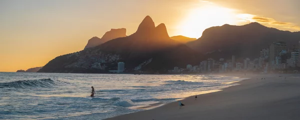 Papier Peint photo Lavable Rio de Janeiro La plage de Leblon à Rio de Janeiro