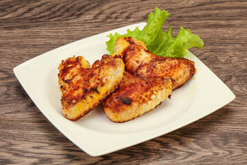 Roasted chicken wings with spices