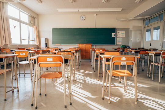 教室 Images – Browse 64,869 Stock Photos, Vectors, and Video | Adobe Stock