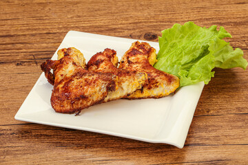 Roasted chicken wings with spices