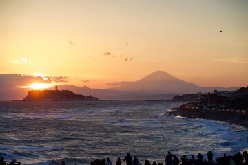 江ノ島に沈む夕日