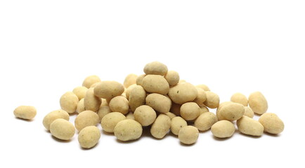 Sour cream and onion flavored peanuts pile isolated on white background
