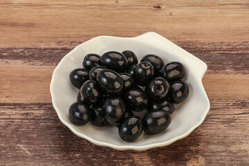 Black olives in the bowl