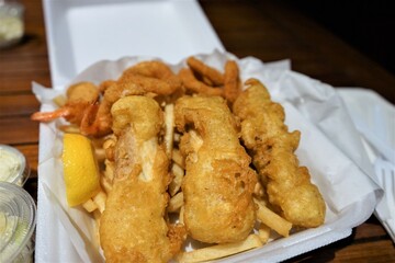 Fish and chips with shrimp - フィッシュアンドチップス エビフライ
