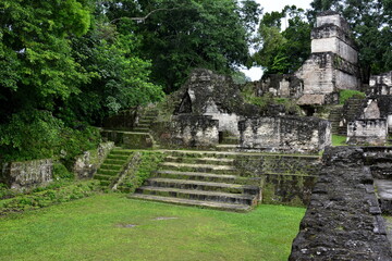Paisajes y rincones de la ciudad arqueológica maya de Tikal, situada en la región de Petén, en el norte de Guatemala