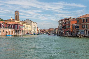 discovery of the city of Venice and Murano. its small canals and romantic alleys