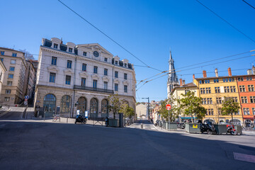 Gare  de Lyon-St-Paul pendant le confinement, Lyon, France 