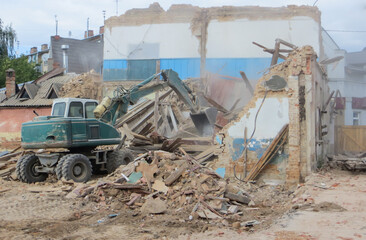 Fototapeta premium demolition of a house
