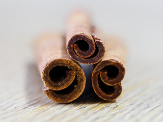 Obraz na płótnie Canvas Close-up of cinnamon on the table.