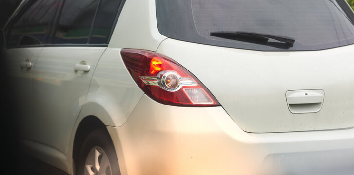 turn rear signal light light of back of car