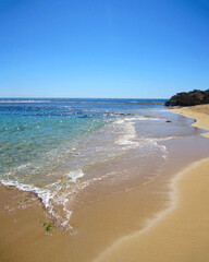 Fototapeta na wymiar Shoalwater Bay, long clean beaches in Penguin Island, Rockingham, Western Australia