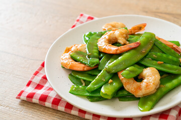 Stir-Fried Green Peas with Shrimp