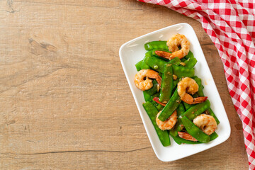 Stir-Fried Green Peas with Shrimp
