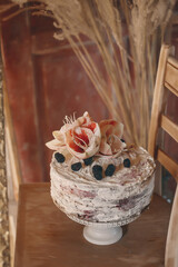 cake as a cake for a celebration in a beautiful boho arrangement.