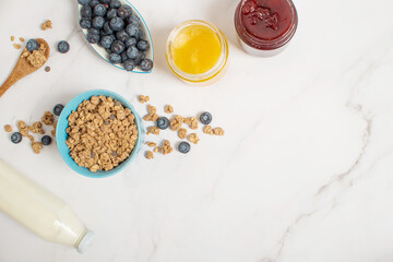 Organic Granola Cereal with oats, flax, almond, and sunflower seeds