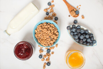 Organic Granola Cereal with oats, flax, almond, and sunflower seeds
