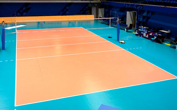 volleyball team before the match. training volleyball players before the match.
