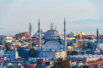 Fototapeta na wymiar Nuruosmaniye and Sultanahmet Mosques view from Suleymaniye Mosque in Istanbul