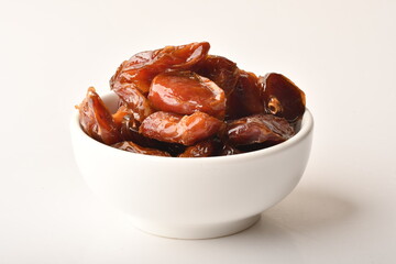 dates fruit , famous for it in the regions of [Al-Qatif, Al-Qassim, Al-Kharj and Al-Hasa] in Saudi Arabia. It is characterized by preserving its good flavor after a long period of storage.