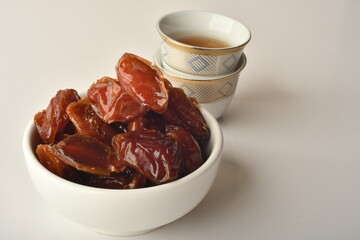dates fruit , famous for it in the regions of [Al-Qatif, Al-Qassim, Al-Kharj and Al-Hasa] in Saudi Arabia. It is characterized by preserving its good flavor after a long period of storage.