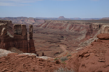 Fototapeta na wymiar White Rim rock formations at Canyonlands National Park