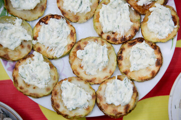close the plate with canapes