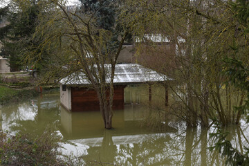 flooding in the french city of esbly