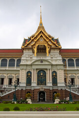 Fototapeta na wymiar Royal grand palace landmark in bangkok at thailand