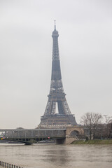 Inondation des voies sur berge à Paris, voie Georges Pompidou