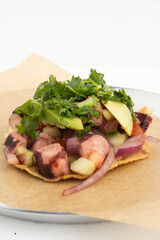 tostada de ceviche arriba 