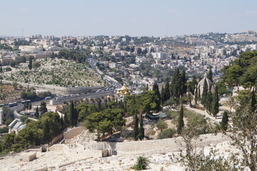 Fototapeta na wymiar old and new Jerusalem