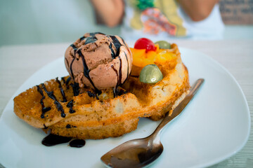 waffle with chocolate ice cream
