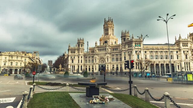 Cibeles Madrid Traffic Timelapse