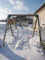 Schaukeln im Schnee