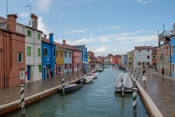 discovery of the city of Venice, Burano and its small canals and romantic alleys