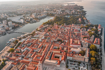 Obraz premium Aerial drone shot of traditional houses on Zadar peninsula in sunrise in Croatia