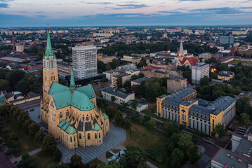 Fototapeta na wymiar Katedra- miasto Łódź.