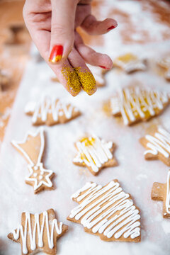 Spangles and icing on cookies