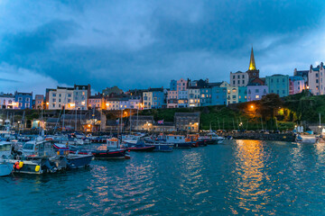 Naklejka premium tenby harbor