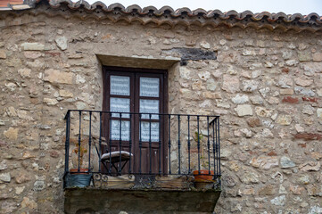 Fototapeta na wymiar Un balcón con vistas. Medinaceli, Soria, Castilla y León, España
