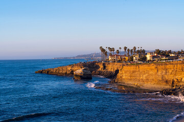 Golden hour at the sunset cliffs in San Diego, CA