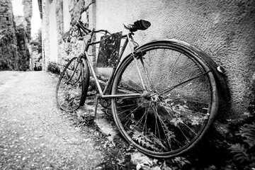 Fototapeta na wymiar Vélo ancien
