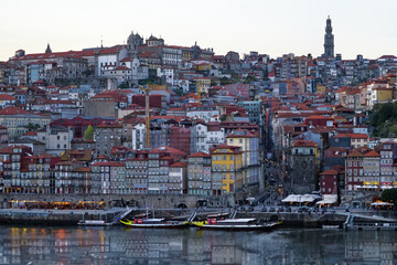 Obraz premium Ribeira, the old medieval quarters of Porto (Oporto), Portugal
