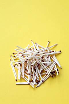 Miniature mikado match