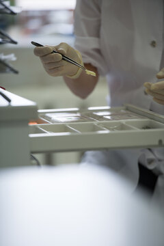 Doctor preparing to cure patient