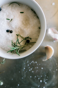Herb salt bowl