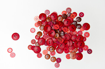 Buttons for garments of various shapes and sizes