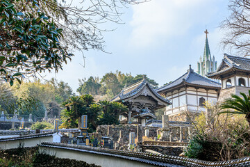 寺院と教会の見える道（冬）　平戸ザビエル記念教会と瑞雲寺　長崎県平戸市　The road where you can see temples and churches(winter)　Nagasaki-ken Hirado city