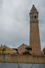 Fototapeta premium discovery of the city of Venice, Burano and its small canals and romantic alleys